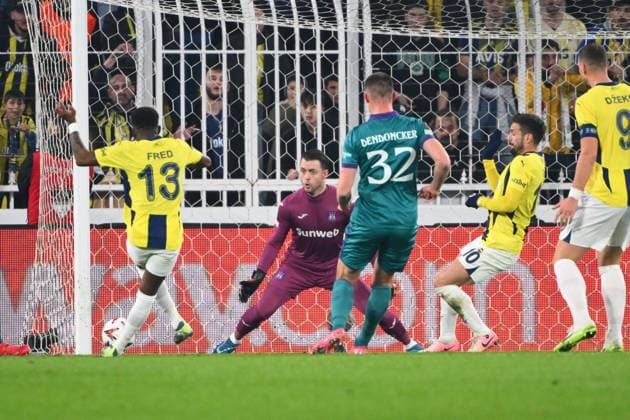 Fußball, EL, Fenerbahce Istanbul - RSC Anderlecht Fenerbahce v RSC Anderlecht - UEFA Europa League ISTANBUL, TURKEY - FEBRUARY 13 : Coosemans Colin goalkeeper of RSC Anderlecht in action during the UEFA Europa League 2024 25 knockout phase play-off match first round between Fenerbahce and RSC Anderlecht on February 13, 2025 in Istanbul, Turkey, 13 02 2025 Istanbul Turkey  Copyright: xVincentxKalutx