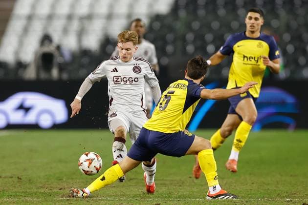Fußball, EL, Royale Union Saint-Gilloise - Ajax Amsterdam BRUSSELS, 13-02-2025, King Boudewijn Stadium, Europa League match first leg between Union Saint Gilloise and Ajax. Ajax player Oliver Valaker Edvardsen Union Saint Gilloise - Ajax  x27844405x Copyright: