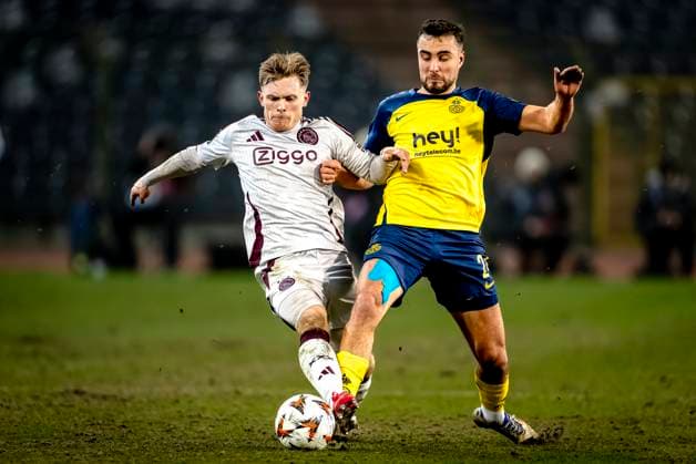 AFC Ajax Amsterdam forwarder Oliver Valaker Edvadsen, Union Saint Gilloise midfielder Charles Vanhoutte during the match Union SG Ajax at the King Baudouin Stadium for the UEFA Europa League Knockout phase play offs 1st leg season 2024 2025 in BRUSSELS, Belgium on 13 february 2025, photo by Marcel van Dorst EYE4images DeFodi Images Defodi 746 215744 Defodi-746