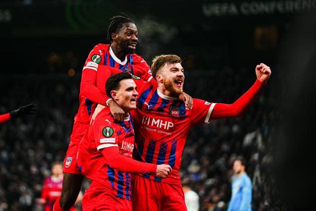 Sport Themen der Woche KW07 Sport Bilder des Tages Torjubel 1. FC Heidenheim nach Tor zum 1:1 Thomas Keller (1. FC Heidenheim, 27) DEN, FC Kopenhagen vs. 1. FC Heidenheim, Fussball, UEFA Conference League, Play-offs, Spielzeit 2024 25, 13.02.2025 DEN, FC Kopenhagen vs. 1. FC Heidenheim, Fussball, UEFA Conference League, Play-offs, Spielzeit 2024 25, 13.02.2025 Kopenhagen *** Goal celebration 1 FC Heidenheim after scoring 1 1 Thomas Keller 1 FC Heidenheim, 27 DEN, FC Copenhagen vs 1 FC Heidenheim, Football, UEFA Conference League, Play offs, Season 2024 25, 13 02 2025 DEN, FC Copenhagen vs 1 FC Heidenheim, Football, UEFA Conference League, Play offs, Season 2024 25, 13 02 2025 Copenhagen Copyright: xEibner-Pressefoto MarcelxvonxFehrnx EP_MFN
