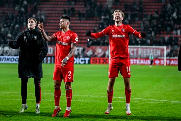 FC Twente defender Gustaf Lagerbielke, FC Twente defender Mees Hilgers, FC Twente midfielder Michel Vlap, during the match Twente Bodo Glimt at the Grolsch Veste, FC Twente Stadion for the UEFA Europa League Knockout phase play offs 1st leg season 2024 2025 in ENSCHEDE, Netherlands on 13 februari 2025, photo by Stefan Koops EYE4images DeFodi Images Defodi 746 215890 Defodi-746
