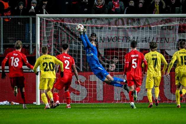 Bodo Glimt goalkeeper Nikita Haikin, during the match Twente Bodo Glimt at the Grolsch Veste, FC Twente Stadion for the UEFA Europa League Knockout phase play offs 1st leg season 2024 2025 in ENSCHEDE, Netherlands on 13 februari 2025, photo by Stefan Koops EYE4images DeFodi Images Defodi 746 215893 Defodi-746