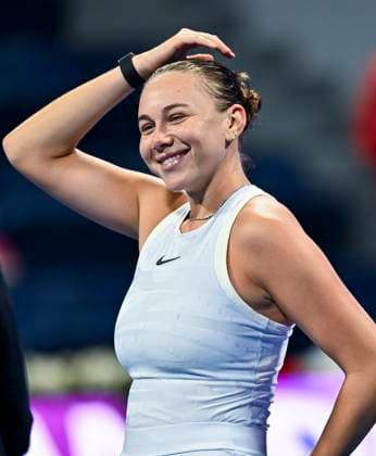 QATAR TOTALENERGIES OPEN - QUARTER-FINALS Amanda Anisimova of the United States celebrates after winning the quarterfinals match against Marta Kostyuk of Ukrain during the WTA, Tennis Damen Qatar TotalEnergies Open 2025 tennis tournament at the Khalifa International Tennis Complex in Doha, Qatar, on February 13, 2025. DOHA Qatar Copyright: xNOUSHADx