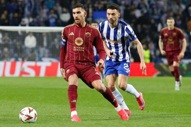 Uefa europa league fc porto vs as roma Porto (pt), 13 02 2025 - uefa europa league fc porto vs as roma - roma player during the match between porto x roma, valid for the 1st leg of the play-off for access to the round of 16 of the uefa europa league, held at the Dragao stadium, in porto, on thursday night, (13). (Foto: Alexandre Gomes Thenews2 imago images) SPO  Copyright: xALEXANDRExGOMESx