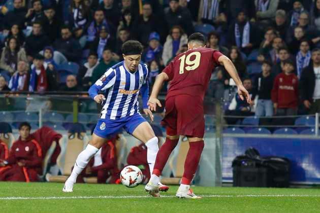 Uefa europa league fc porto vs as roma Porto (pt), 13 02 2025 - uefa europa league fc porto vs as roma - pepe porto player during the match between porto x roma, valid for the 1st leg of the play-off for access to the round of 16 of the uefa europa league, held at the Dragao stadium, in porto, on the evening of this thursday, (13). (Foto: Alexandre Gomes Thenews2 imago images) SPO  Copyright: xALEXANDRExGOMESx