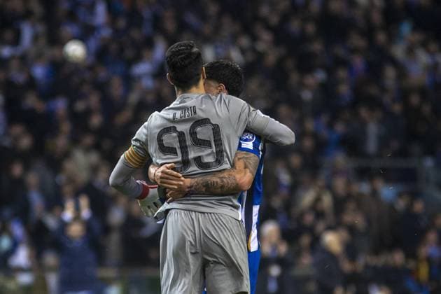 February 14, 2025, Porto, Porto, Portugal, Portugal: D. Costa celebrates after FC Porto scoring a goal during the UEFA Europa League 2024 2025 Knockout Play-off First Leg match between FC Porto and As Roma at Dragao Stadium on February 14, 2025 in Porto, Portugal. ( PxImages) Porto Portugal - ZUMAp175 20250214_zsa_p175_002 Copyright: xSergioxMendesx