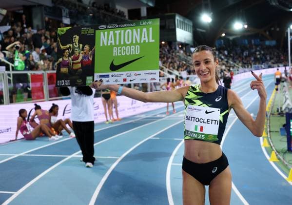 Bilder des Jahres 2025, Sport 02 Februar Sport Themen der Woche KW07 Lievin meeting PHOTOPQR VOIX DU NORD MATTHIEU BOTTE ; 13 02 2025 ; 13 02 2025. Lievin. Meeting international d athletisme. Nadia Battocletti. PHOTO MATTHIEU BOTTE (LA VOIX DU NORD, VDNPQR) PAS-DE-CALAIS France  Copyright: xPHOTOPQR VOIXxDUxNORD MAXPPPxMATTHIEUxBOTTEx 20250214VDN9223 20250214VDN9223