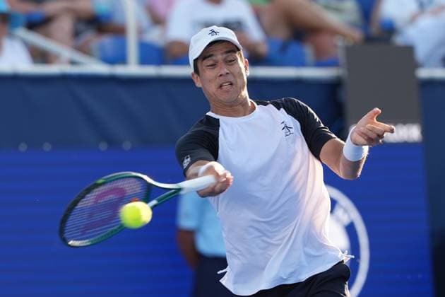DELRAY BEACH, FL - FEBRUARY 13: Delray Beach, FL: Mackenzie McDonald (USA) in action here during the 2025 Delray Beach Open held at the Delray Beach Tennis Center in Delray Beach Florida on February 13, 2025 Copyright: xAndrewxPatronx