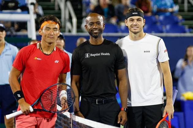DELRAY BEACH, FL - FEBRUARY 13: Yunchaokete Bu (CHN) and Taylor Fritz (USA) at the Delray Beach Open on Thursday February 13, 2025, at the Delray Beach Stadium & Tennis Center in Delray Beach, Florida.(Photo by Chris Arjoon Icon Sportswire) TENNIS: FEB 13 Delray Beach Open EDITORIAL USE ONLY Icon250213001142