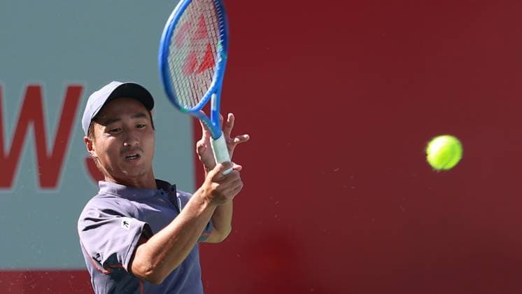 February 14, 2025, New Delhi, Delhi, India: Shintaro Mochizuki of Japan during Quarter Finals of ATP, Tennis Herren Challenger Delhi Open 2025 between Vit Kopriva of Czechia and Shintaro Mochizuki of Japan at DLTA Complex, R K Khanna Tennis Stadium, New Delhi, India on 14 February 2025 New Delhi India - ZUMAd207 20250214_zsp_d207_002 Copyright: xAvijitxDasx