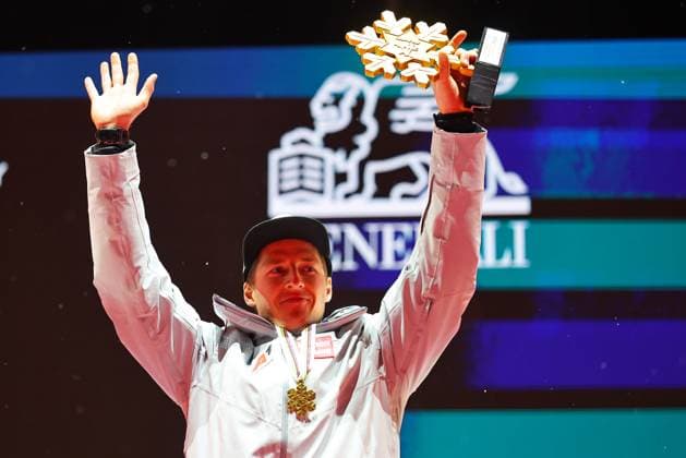 ALPINE SKIING - FIS Ski WC Saalbach 2025 SAALBACH,AUSTRIA,14.FEB.25 - ALPINE SKIING - FIS Alpine World Ski Championships Saalbach 2025, giant slalom, men, medal plaza, award ceremony. Image shows the rejoicing of Raphael Haaser (AUT).  GEPAxpictures xThomasxBachun