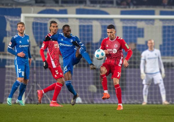 Soccer, Men, Season 2024 2025, 2 Bundesliga 22 Matchday , 1 FC Magdeburg 1 FC Köln, v l Silas Gnaka 1 FC Magdeburg , Dejan Ljubicic 1 FC Köln , 14 02 2025, Copyright: xSebastianxRäppold MatthiasxKochx