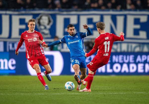 Football, Men, Season 2024 2025, 2 Bundesliga 22 Matchday , 1 FC Magdeburg 1 FC Köln, v l Timo Hübers 1 FC Köln , Livan Burcu 1 FC Magdeburg , Florian Kainz 1 FC Köln , 14 02 2025, Copyright: xSebastianxRäppold MatthiasxKochx