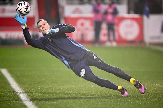 Stade Brestois 29 v AJ Auxerre - Ligue 1 McDonald s 2024 2025 40 Marco BIZOT (sb29) during the Ligue 1 match between Brest and Auxerre at Stade Francis-Le Ble on February 14, 2025 in Brest, France. Brest France  Copyright: xFEPx 776283223