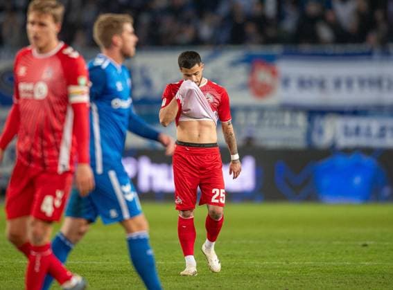 Football, Men, Season 2024 2025, 2 Bundesliga 22 Matchday , 1 FC Magdeburg 1 FC Köln, Jusuf Gazibegovic 1 FC Köln , Disappointment after final whistle, 14 02 2025, Copyright: xSebastianxRäppold MatthiasxKochx
