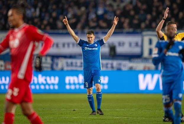 Soccer, Men, Season 2024 2025, 2 Bundesliga 22 Matchday , 1 FC Magdeburg 1 FC Köln, Martijn Kaars 1 FC Magdeburg , Cheering after final whistle, 14 02 2025, Copyright: xSebastianxRäppold MatthiasxKochx
