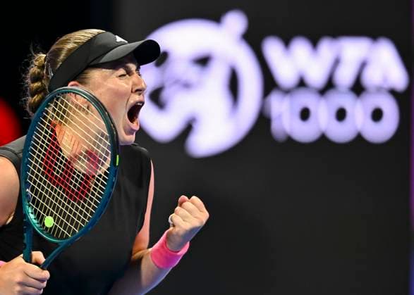 Tennis, WTA tournament in Doha, semi-final, Ostapenko - Swiatek