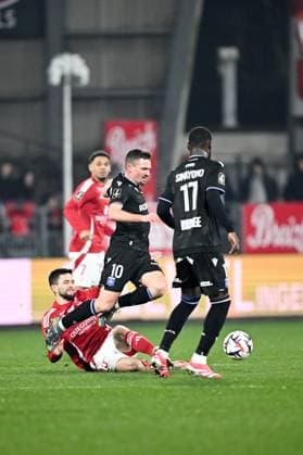 Stade Brestois 29 v AJ Auxerre - Ligue 1 McDonald s 2024 2025 25 Julien LE CARDINAL (sb29) - 10 Gaetan PERRIN (aja) during the Ligue 1 match between Brest and Auxerre at Stade Francis-Le Ble on February 14, 2025 in Brest, France. Brest France  Copyright: xFEPx 776283223