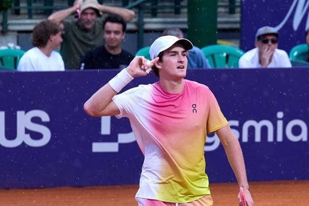 Joao Fonseca of Brazil celebrates a point against Mariano Navone of Argentina at the IEB+ Argentina Open 2025 at Buenos Aires Lawn Tennis Club February 14, 2025 in Buenos Aires, Argentina. (Photo by Camilla Stolen, Imago) Buenos Aires Argentina Copyright: xCamillaxStolenx L1110728