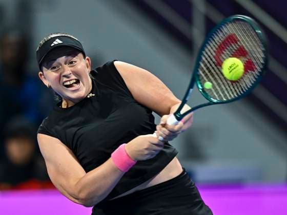 (250215) -- DOHA, Feb. 15, 2025 -- Jelena Ostapenko hits a return during the women s singles semi-final match between Iga Swiatek of Poland and Jelena Ostapenko of Latvia at the WTA, Tennis Damen Qatar Open tennis tournament in Doha, Qatar, on Feb. 14, 2025. (Photo by Xinhua) (SP)QATAR-DOHA-WTA-QATAR OPEN 2025-WOMEN S SEMIFINAL Nikku 