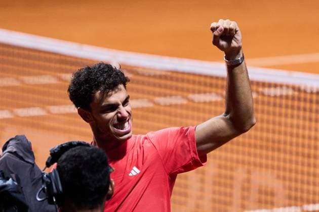 Francisco Cerundolo celebrates his quarter final win over Alexander Zverev of Germany at IEB+ Argentina Open 2025 at Buenos Aires Lawn Tennis Club February 14, 2025 in Buenos Aires, Argentina. (Photo by Camilla Stolen, Imago) Buenos Aires Argentina Copyright: xCamillaxStolenx L1120871