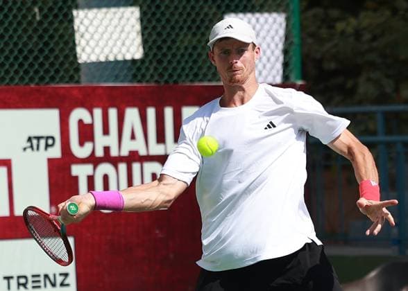 February 14, 2025, New Delhi, Delhi, India: Billy Harris of Great Britain during Quarter Finals of ATP, Tennis Herren Challenger Delhi Open 2025 between Billy Harris of Great Britain and Elias Ymer of Sweden at DLTA Complex, R K Khanna Tennis Stadium, New Delhi, India on 14 February 2025 New Delhi India - ZUMAd207 20250214_zsp_d207_082 Copyright: xAvijitxDasx