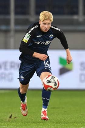 Anton Baeuerle ( SC Paderborn 07 U23 ). GER, MSV Duisburg vs SC Paderborn 07 U23, Fussball, Regionalliga West, 22. Spieltag, Spielzeit 2024 2025, 14.02.2025 DFL DFB REGULATIONS PROHIBIT ANY USE OF PHOTOGRAPHS AS IMAGE SEQUENCES AND OR QUASI-VIDEO GER, MSV Duisburg vs SC Paderborn 07 U23, Fussball, Regionalliga West, 22. Spieltag, Spielzeit 2024 2025, 14.02.2025 Duisburg *** Anton Baeuerle SC Paderborn 07 U23 GER, MSV Duisburg vs SC Paderborn 07 U23, Football, Regionalliga West, Matchday 22, Season 2024 2025, 14 02 2025 DFL DFB REGULATIONS PROHIBIT ANY USE OF PHOTOGRAPHS AS IMAGE SEQUENCES AND OR QUASI VIDEO GER, MSV Duisburg vs SC Paderborn 07 U23, Football, Regionalliga West, Matchday 22, Season 2024 2025, 14 02 2025 Duisburg Copyright: xEibner-Pressefoto ThomasxThienelx EP_TTL