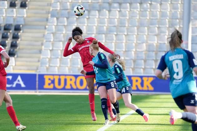 Germany Soccer Google Pixel Women Bundesliga, Matchday 15 SC Freiburg vs 1 FC Köln Dreisamstadion, Freiburg Cora Zicai SC Freiburg,Frauen 28 Freiburg Dreisamstadion Baden Württemberg Germany Copyright: xFINLEYxMÖRCHx