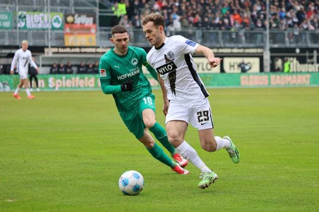 15 02 2025, Football, Men, 2 Bundesliga, Season 2024 2025, SV 07 Elversberg SpVgg Greuther Fürth, Tom Zimmerschied SV 07 Elversberg , Branimir Hrgota SpVgg Greuther Fürth Elversberg Ursapharm Arena an der Kaiserlinde Saarland Germany EN Copyright: xSebastianxBachx