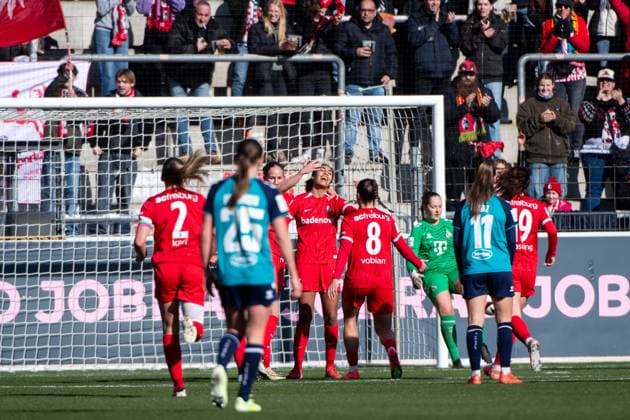 Cora Zicai SC Freiburg, 28 , Maj Schneider SC Freiburg, 15 celebrating the goal for 1 0, Laura Donhauser FC Koeln, 25 , Alena Bienz FC Koeln, 11 annoyed, GER, SC Freiburg vs 1 FC Koeln, Football Google Pixel Womens Bundesliga, 15 Matchday, Saison 2024 2025, 15 02 2025 DFB regulations prohibit any use of photographs as image sequences and or quasi video GER, SC Freiburg vs 1 FC Koeln, Fußball Google Pixel Frauen Bundesliga, 15 Spieltag, Saison 2024 2025, 15 02 2025 Freiburg Copyright: xEibner-Pressefoto Memmlerx EP_MMR