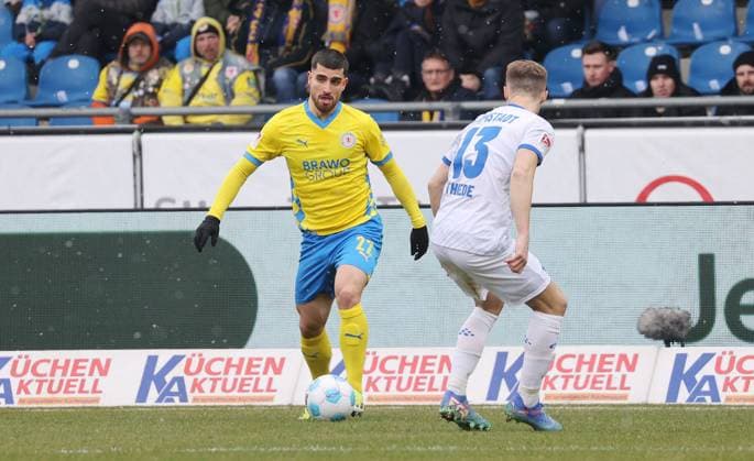 Eintracht BS vs SV Darmstadt 98 Braunschweig, 15 02 2025, Football, Season 24 25, 2 Bundesliga, 22 Matchday, Eintracht Braunschweig vs SV Darmstadt 98, Picture shows Fabio Di Michele Sanchez BTSV, 22 Braunschweig