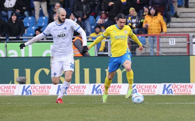 Eintracht BS vs SV Darmstadt 98 Braunschweig, 15 02 2025, Football, Season 24 25, 2 Bundesliga, 22 Matchday, Eintracht Braunschweig vs SV Darmstadt 98, Picture shows Rayan Philippe BTSV, 9 Braunschweig