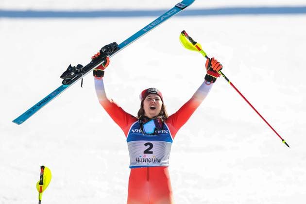 Bilder des Jahres 2025, Sport 02 Februar Sport Themen der Woche KW07 ALPINE SKIING - FIS Ski WC Saalbach 2025 SAALBACH,AUSTRIA,15.FEB.25 - ALPINE SKIING - FIS Alpine World Ski Championships Saalbach 2025, slalom, ladies. Image shows Wendy Holdener (SUI).  GEPAxpictures xDavidxGeieregger