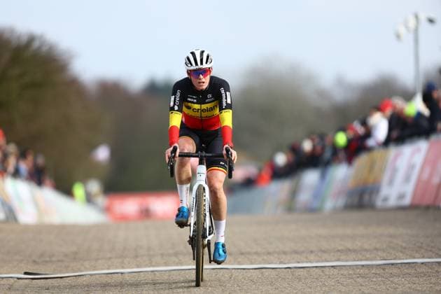 Belgian Julie Brouwers pictured during the women s elite race of the cyclocross cycling event, race 7 7 in the Exact Cross competition, Saturday 15 February 2025 in Sint-Niklaas. DAVIDxPINTENS  x112504167x