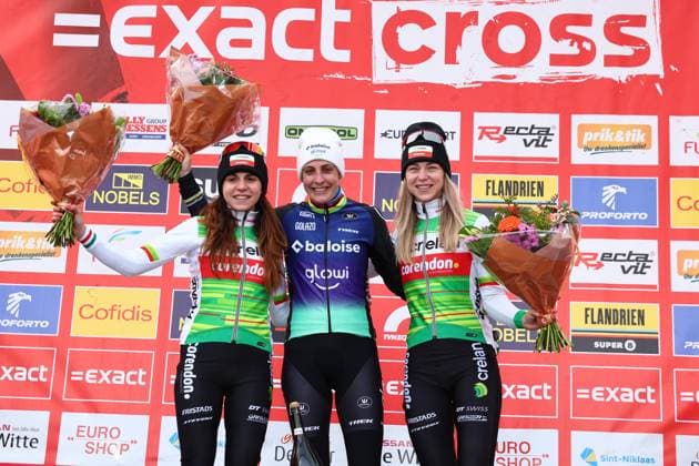 Italian Sara Casasola, Dutch Lucinda Brand and Dutch Inge van der Heijden pictured during the women s elite race of the cyclocross cycling event, race 7 7 in the Exact Cross competition, Saturday 15 February 2025 in Sint-Niklaas. DAVIDxPINTENS  x112504562x