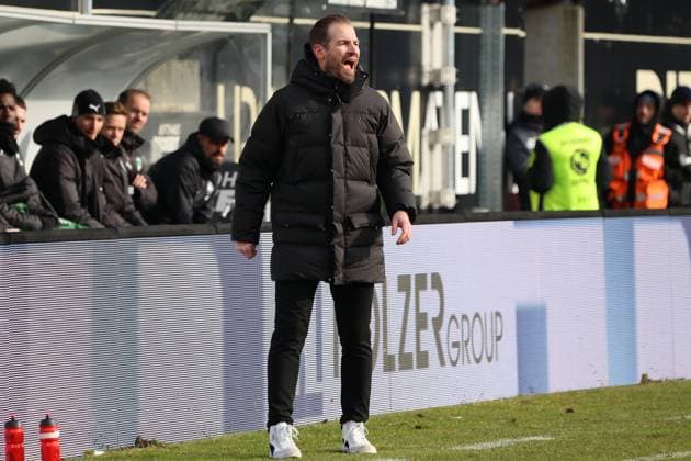 15 02 2025, Football, Men, 2 Bundesliga, Season 2024 2025, SV 07 Elversberg SpVgg Greuther Fürth, Coach Jan Siewert SpVgg Greuther Fürth Elversberg Ursapharm Arena an der Kaiserlinde Saarland Germany EN Copyright: xSebastianxBachx