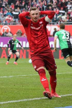 15 02 2025, xmohx, Soccer 2 Bundesliga, 1 FC Kaiserslautern Hannover 96 v l Marlon Ritter 1 FC Kaiserslautern Disappointed, sad, frustrated DFL DFB REGULATIONS PROHIBIT ANY USE OF PHOTOGRAPHS as IMAGE SEQUENCES and or QUASI VIDEO Kaiserslautern
