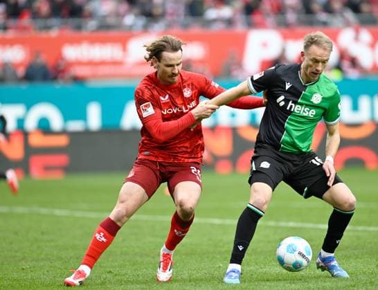 Football 2 Bundesliga Season 2024 25 1 FC Kaiserslautern 15 02 2025 Fritz Walter Stadion 1 FC Kaiserslautern fck Hannover 96 h 0 0 Jannis HEUER 1 FC Kaiserslautern , li Havard NIELSEN Hannover 96 1 FC Kaiserslautern
