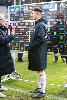 15 02 2025, xrekx, Soccer 2 Bundesliga, SV Elversberg SpVgg Greuther Fuerth v l Fisnik Asllani SV 07 Elversberg in an interview after the match DFL DFB REGULATIONS PROHIBIT ANY USE OF PHOTOGRAPHS as IMAGE SEQUENCES and or QUASI VIDEO Elversberg