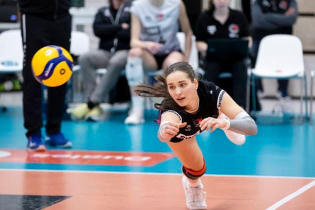 1 Volleyball Bundesliga Women Schwarz Weiss Erfurt vs VC Wiesbaden Erfurt 15 02 2025 Mia Anna Stauß 11 Schwarz Weiss Erfurt 1 Volleyball Bundesliga Women Schwarz Weiss Erfurt vs VC Wiesbaden Riethsporthalle Erfurt 15 02 2025 Copyright: xBEAUTIFULxSPORTS Duehringx