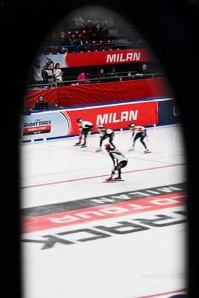 ISU Short Track World Tour - Milan A general view of Unipol Forum Milano during the Speed skating, Eisschnelllauf Stadium event in Milan, Italy, on February 15, 2025, as part of the 2024 2025 ISU Short Track World Tour 6 Milan 2025, which is a test event for the Milano Cortina 2026 Winter Olympic Games, Olympische Spiele, Olympia, OS Milano Italy  Copyright: xTizianoxBallabiox originalFilename:ballabio-isushort250215_npSn9.jpg
