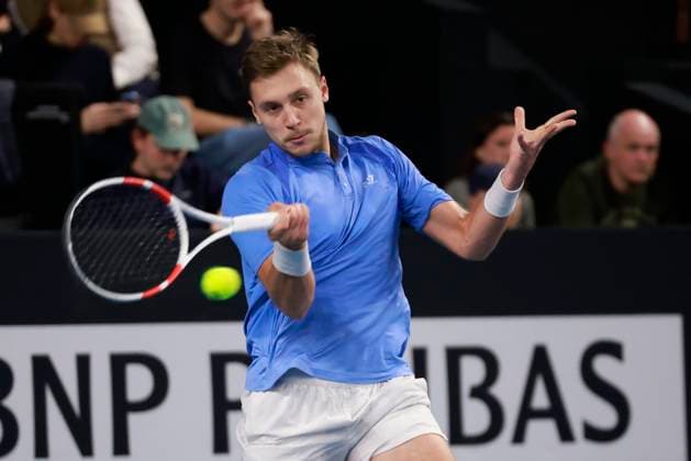 TENNIS OPEN 13 PHOTOPQR LA PROVENCE PENNANT Franck ; Marseille ; 15 02 2025 ; Tennis : OPEN 13 Provence 2025 au Palais des sports de Marseille 1 2 Finale Simple - Hamad MEDJEDOVIC (SRB) Open 13 Provence at the Palais des Sports in Marseille on February 15, 2025 Marseille Marseille France  Copyright: xPHOTOPQR LAxPROVENCE MAXPPPxPENNANTxFranckx 20250215PVL3541 20250215PVL3541