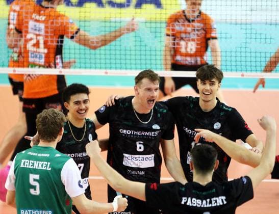 Haching delighted to win a point, He Volleyball Bundesliga 2024 25, TSV Haching Muenchen vs Berlin Recyclin Volleys, Geothermie Arena, Unterhaching, 15 02 25 Copyright: WolfgangxFehrmann