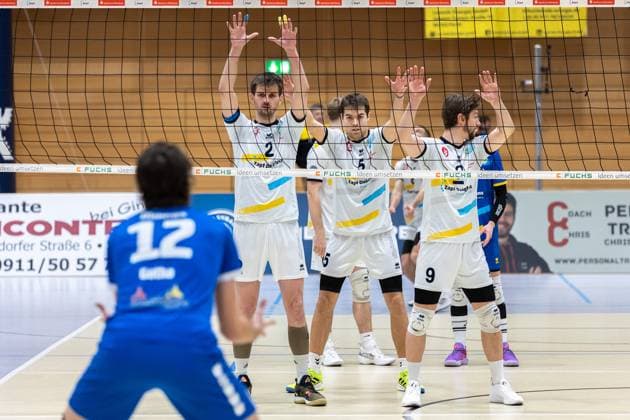 Mariusz Wacek SV Schwaig, 02 , Yannick Bibelriether SV Schwaig, 05 , Florian Tafelmayer SV Schwaig, 09 , SV Schwaig Volleyball Blue Volleys Gotha, Volleyball, 2 Bundesliga Sued, , 15 02 2025 SV Schwaig Volleyball Blue Volleys Gotha, Volleyball, 2 Bundesliga Sued, , 15 02 2025 Schwaig Copyright: xEibner-Pressefoto G.xSantemizx EP_GSZ