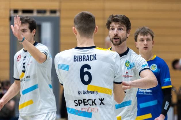 Max Bibrack SV Schwaig, 06 , Florian Tafelmayer SV Schwaig, 09 , SV Schwaig Volleyball Blue Volleys Gotha, Volleyball, 2 Bundesliga Sued, , 15 02 2025 SV Schwaig Volleyball Blue Volleys Gotha, Volleyball, 2 Bundesliga Sued, , 15 02 2025 Schwaig Copyright: xEibner-Pressefoto G.xSantemizx EP_GSZ