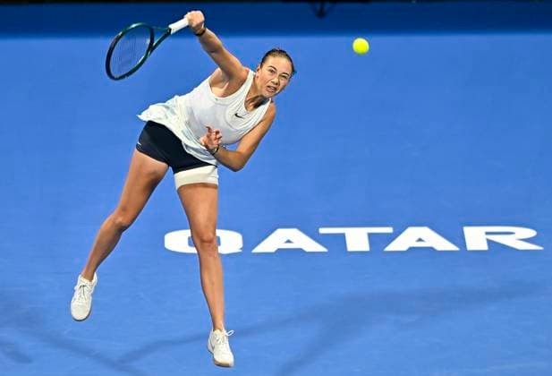 QATAR TOTALENERGIES OPEN - FINAL Amanda Anisimova of the United States competes in her final match against Jelena Ostapenko of Latvia during the WTA, Tennis Damen Qatar TotalEnergies Open 2025 tennis tournament at the Khalifa International Tennis Complex in Doha, Qatar, on February 15, 2025. DOHA Qatar Copyright: xx