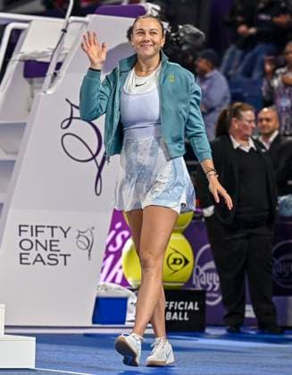 QATAR TOTALENERGIES OPEN - FINAL Amanda Anisimova of the United States celebrates during awarding ceremony after winning her final match against Jelena Ostapenko of Latvia during the WTA, Tennis Damen Qatar TotalEnergies Open 2025 tennis tournament at the Khalifa International Tennis Complex in Doha, Qatar, on February 15, 2025. DOHA Qatar Copyright: xx