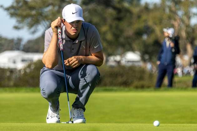LA JOLLA, CA - FEBRUARY 15: Davis Thompson lines up a putt during the third round of the Genesis Invitational tournament, Saturday, February 15, 2025, at Torrey Pines Golf Course in La Jolla, California. (Photo by Tony Ding Icon Sportswire) GOLF: FEB 15 PGA, Golf Herren The Genesis Invitational EDITORIAL USE ONLY Icon46520250215070