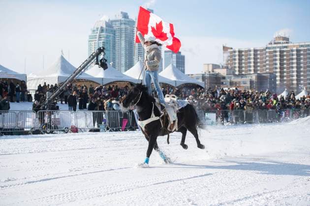 Sport Themen der Woche KW07 Sport Bilder des Tages February 15, 2025, Calgary, Alberta, Canada: Teams show off their stuff during the1st annual Calgary Skijoring weekend exhibition at the Confluence Historic Site & Parkland. ..Skijoring, which has its origins as a competitive in Scandinavia, has been adapted over the years to include a team made up of a rider and skier who must navigate jumps, slalom gates, and the spearing of rings for points. Calgary Canada - ZUMAr123 20250215_zap_r123_003 Copyright: xBadenxRothx