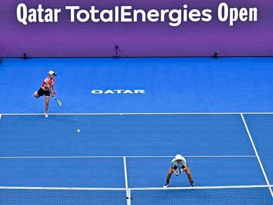 (250216) -- DOHA, Feb. 16, 2025 -- Jiang Xinyu Wu Fang-Hsien (L) compete during the women s doubles final match between Sara Errani Jasmine Paolini of Italy and Jiang Xinyu (China) Wu Fang-Hsien(Chinese Taipei) at the WTA, Tennis Damen Qatar Open tennis tournament in Doha, Qatar, on Feb. 15, 2025. (Photo by Xinhua) (SP)QATAR-DOHA-WTA QATAR OPEN 2025-WOMEN S DOUBLES FINAL Nikku 